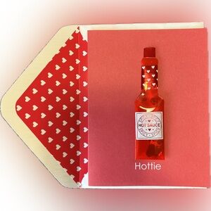 NIP Papyrus Love Card “Hottie Hot Sauce” Spicy Romantic Funny Humor Cute